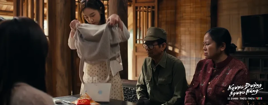 Ngược đường ngược nắng - Tập 23: Hồng giở trò vu oan Mai ăn cắp Ngược đường ngược nắng - Tập 23: Hồng giở trò vu oan Mai ăn cắp