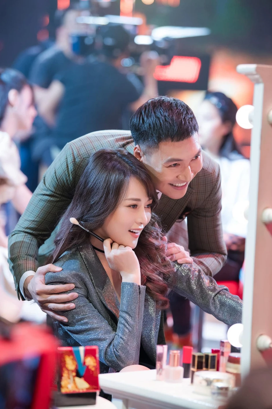 Người đàn ông Phương Oanh gọi là “hoa hậu thân thiện”: Đồng nghiệp tung hô “giàu nhất miền Bắc”, chủ loạt bất động sản khủng