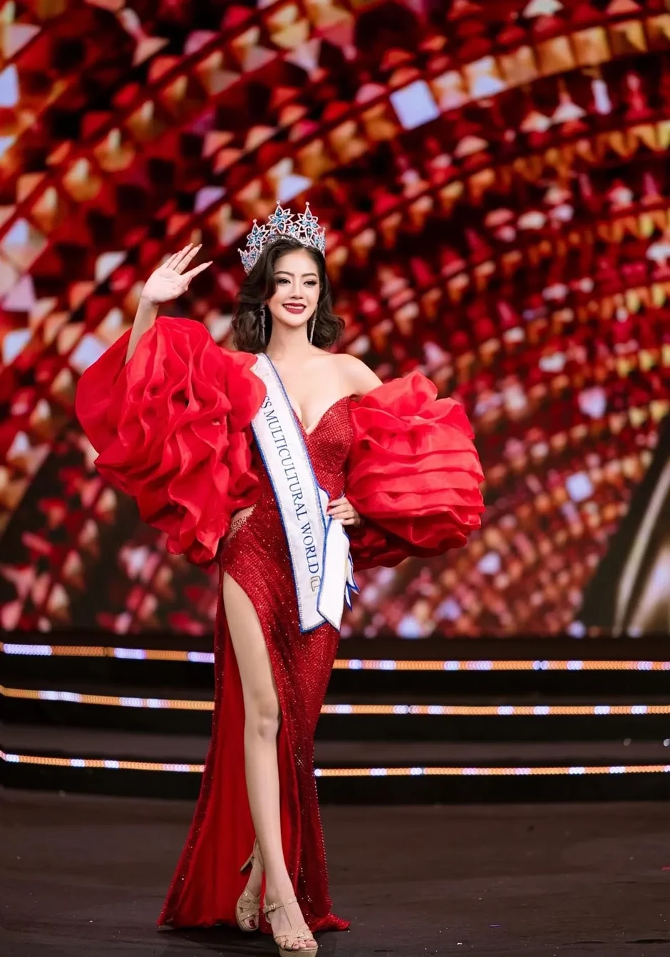 Người đẹp Myanmar đăng quang Miss Multicultural World 2026 Người đẹp Myanmar đăng quang Miss Multicultural World 2026