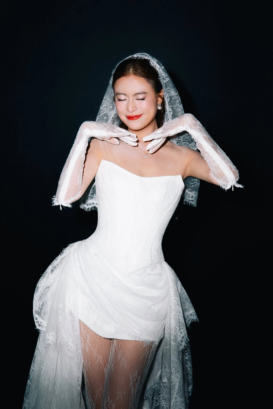 Người giữ hết tiền của Hoàng Thùy Linh Người giữ hết tiền của Hoàng Thùy Linh