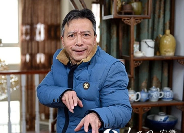 Người lồng tiếng nhân vật Tôn Ngộ Không trong phim "Tây du ký" là ai? Người lồng tiếng nhân vật Tôn Ngộ Không trong phim "Tây du ký" là ai?