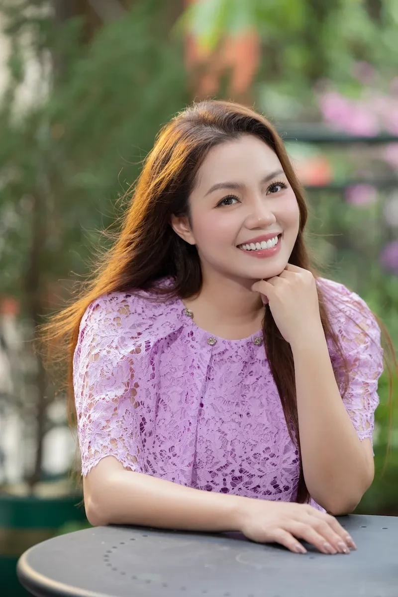 Nguyễn Ngọc Anh hát về tình mẫu tử đúng Ngày của Mẹ Nguyễn Ngọc Anh hát về tình mẫu tử đúng Ngày của Mẹ
