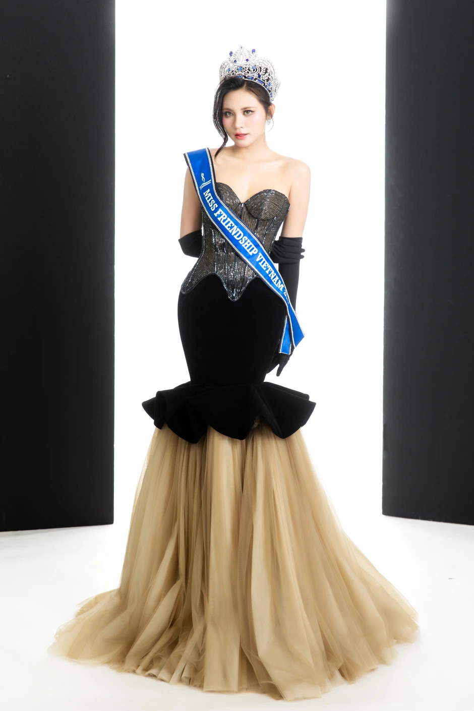 Nguyễn Tường Vy đại diện Việt Nam thi Miss Friendship International lần thứ 21 Nguyễn Tường Vy đại diện Việt Nam thi Miss Friendship International lần thứ 21
