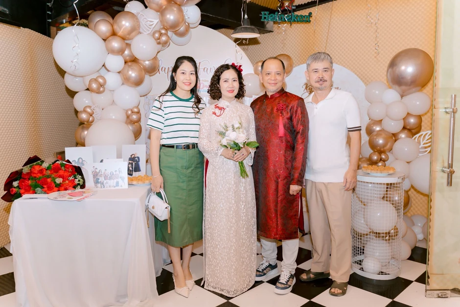 Nguyệt Hằng - Anh Tuấn: Từ cú sốc ra tòa đến lời hứa "già đi cùng nhau" Nguyệt Hằng - Anh Tuấn: Từ cú sốc ra tòa đến lời hứa "già đi cùng nhau"