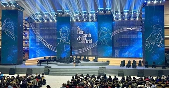 Nhạc sĩ Vũ Quang Trung nói lý do ngừng diễn show 'về đây bốn cánh chim trời' ở tòa