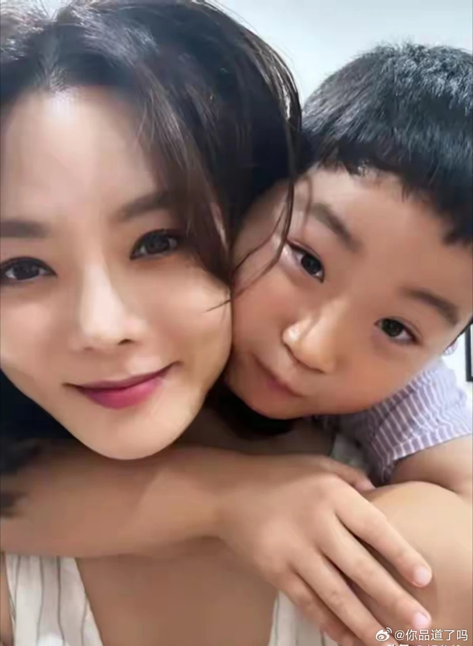 Nhan sắc gây sốc của "tình đầu quốc dân" Chae Rim sau nhiều năm ở ẩn Nhan sắc gây sốc của "tình đầu quốc dân" Chae Rim sau nhiều năm ở ẩn