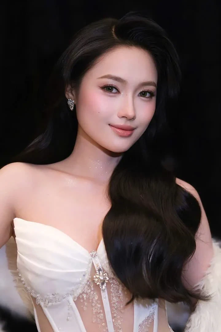 Nhan sắc ngọt ngào của MC VTV thắng giải Người đẹp Du lịch Miss World Vietnam 2025 Nhan sắc ngọt ngào của MC VTV thắng giải Người đẹp Du lịch Miss World Vietnam 2025