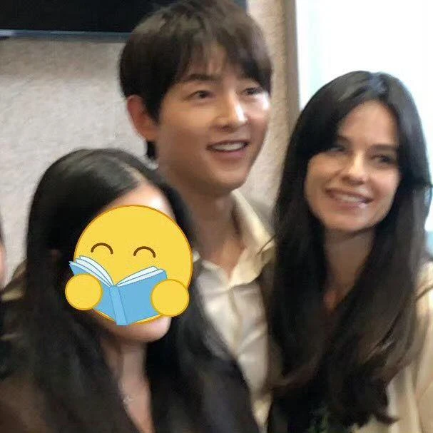 Nhan sắc thật của vợ Song Joong Ki Nhan sắc thật của vợ Song Joong Ki