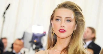 Nhan sắc tuổi 40 của "mỹ nhân sở hữu gương mặt tỷ lệ vàng" Amber Heard