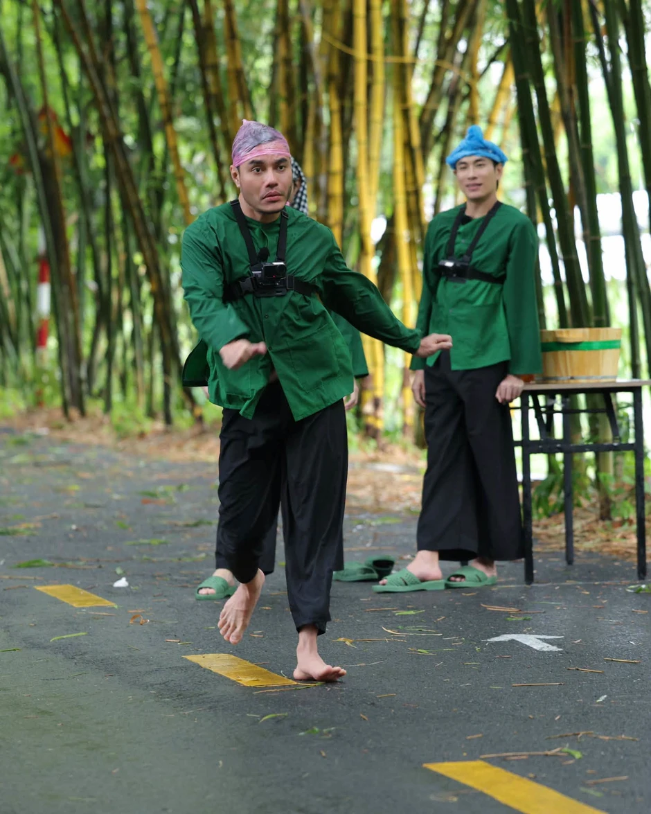 Nhân vật khó thay thế ở 2 ngày 1 đêm: Từng bị đồng nghiệp nói "không thích", nay so kè với Trấn Thành Nhân vật khó thay thế ở 2 ngày 1 đêm: Từng bị đồng nghiệp nói "không thích", nay so kè với Trấn Thành