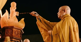 Những lưu ý khi thực hiện nghi lễ tắm Phật tại gia mùa Phật đản