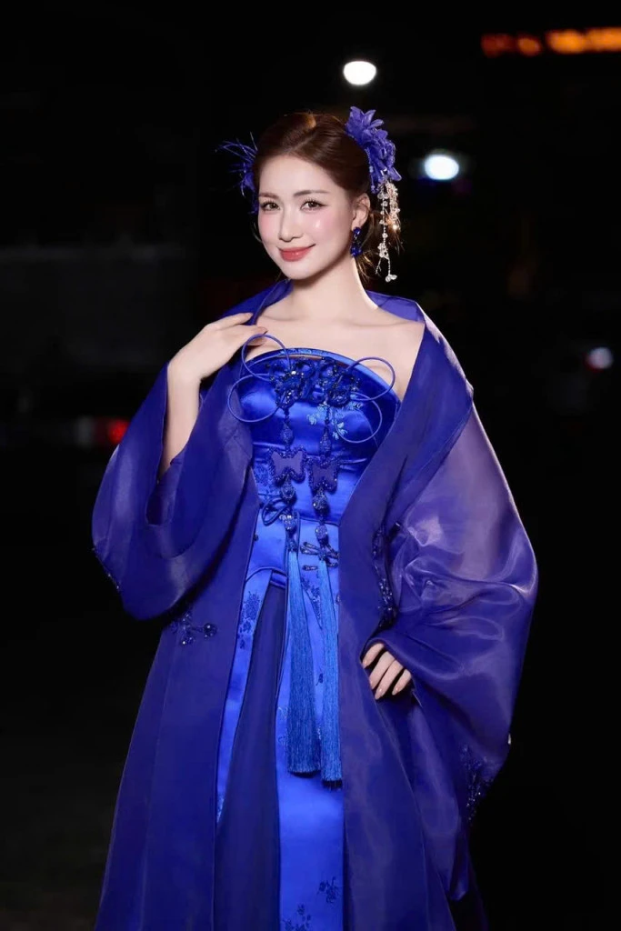 Nỗi khổ của Hoà Minzy Nỗi khổ của Hoà Minzy