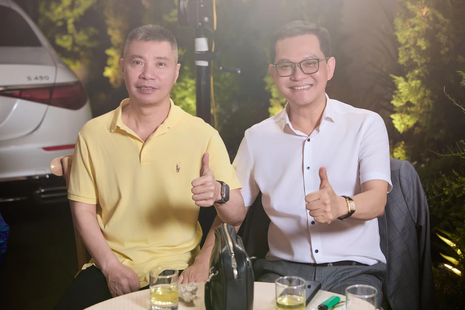 NSND Công Lý cùng bà xã dự đám cưới NSƯT Ngọc Quỳnh NSND Công Lý cùng bà xã dự đám cưới NSƯT Ngọc Quỳnh