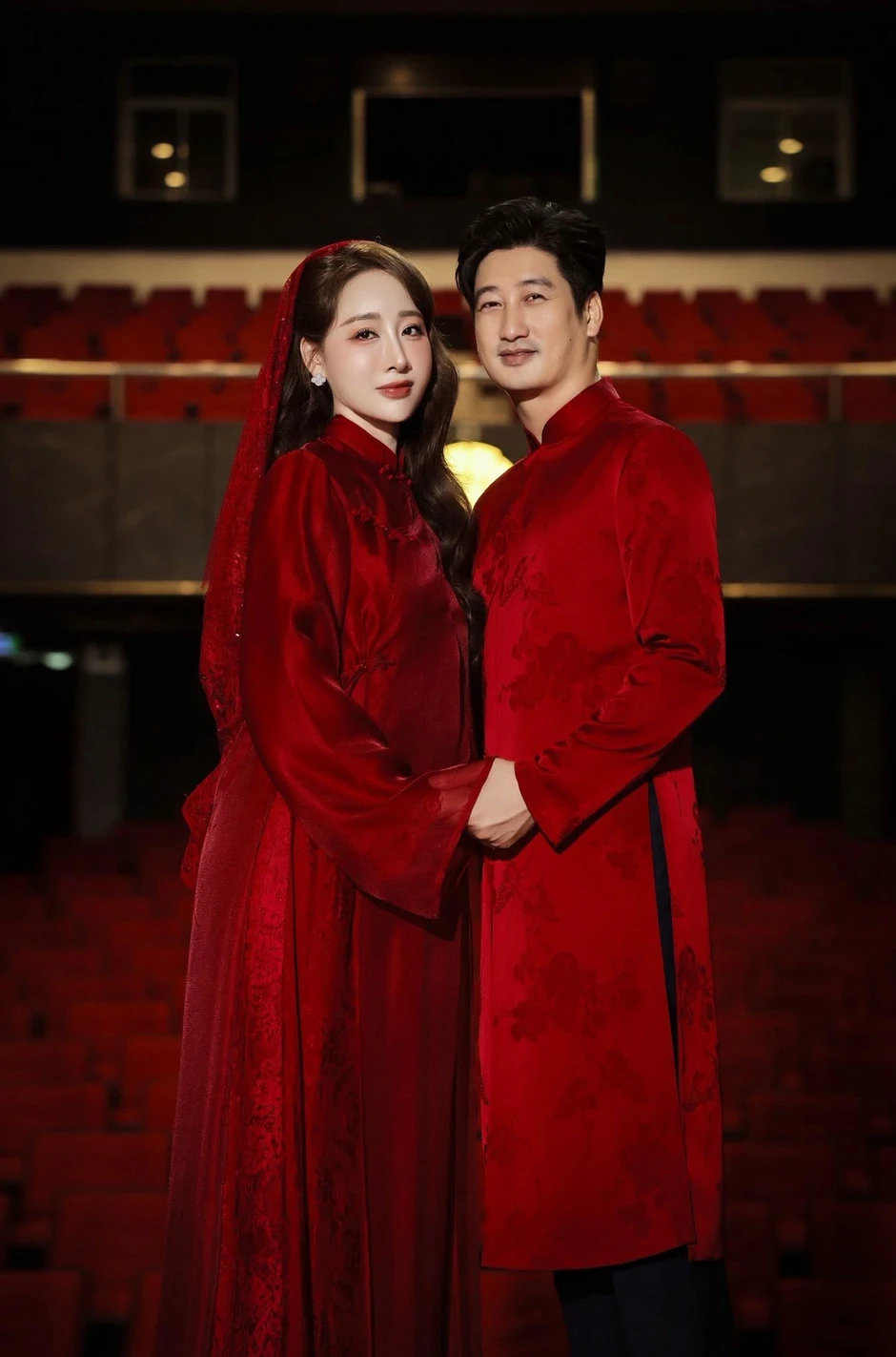NSND Công Lý cùng bà xã dự đám cưới NSƯT Ngọc Quỳnh NSND Công Lý cùng bà xã dự đám cưới NSƯT Ngọc Quỳnh