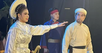 NSND Hồ Ngọc Trinh đạo diễn vở cải lương kinh điển "Tiếng trống Mê Linh"