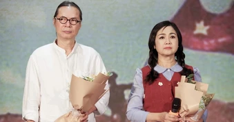 NSND Thu Hà từ chối nhiều phim, kể kỷ niệm khó quên khi làm "Hoa ban đỏ"