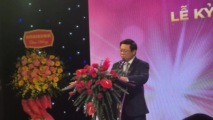 NSND Trà Giang, Quyền Linh, Lý Hùng, Hồng Ánh… cùng tụ hội!