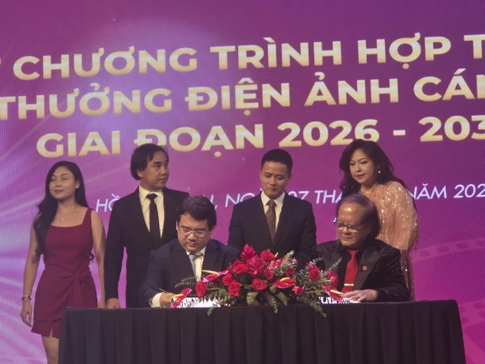 NSND Trà Giang, Quyền Linh, Lý Hùng, Hồng Ánh… cùng tụ hội!