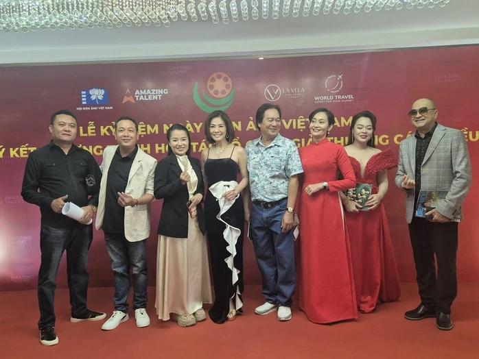 NSND Trà Giang, Quyền Linh, Lý Hùng, Hồng Ánh… cùng tụ hội!