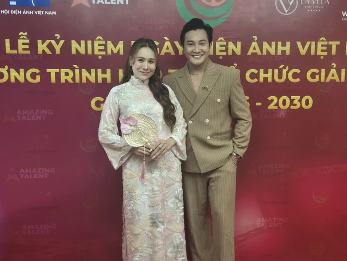 NSND Trà Giang, Quyền Linh, Lý Hùng, Hồng Ánh… cùng tụ hội!