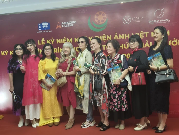 NSND Trà Giang, Quyền Linh, Lý Hùng, Hồng Ánh… cùng tụ hội!