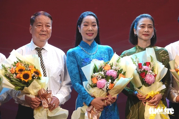 NSND Trịnh Kim Chi được bầu làm Chủ tịch Hội Sân khấu TP.HCM NSND Trịnh Kim Chi được bầu làm Chủ tịch Hội Sân khấu TP.HCM