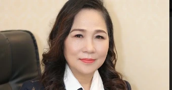 NSND Trịnh Thúy Mùi: Từ sàn diễn đến nghị trường – gửi tiếng nói văn nghệ sĩ vào Quốc hội