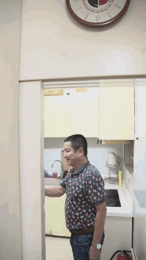 NSƯT Chí Trung nhận lương hưu 10,2 triệu đồng/tháng, sống 1 mình trong nhà tập thể ở Hà Nội NSƯT Chí Trung nhận lương hưu 10,2 triệu đồng/tháng, sống 1 mình trong nhà tập thể ở Hà Nội