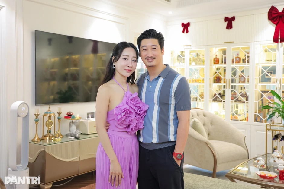 NSƯT Ngọc Quỳnh "Hoa cỏ may" sắp làm đám cưới với đồng nghiệp kém 7 tuổi NSƯT Ngọc Quỳnh "Hoa cỏ may" sắp làm đám cưới với đồng nghiệp kém 7 tuổi