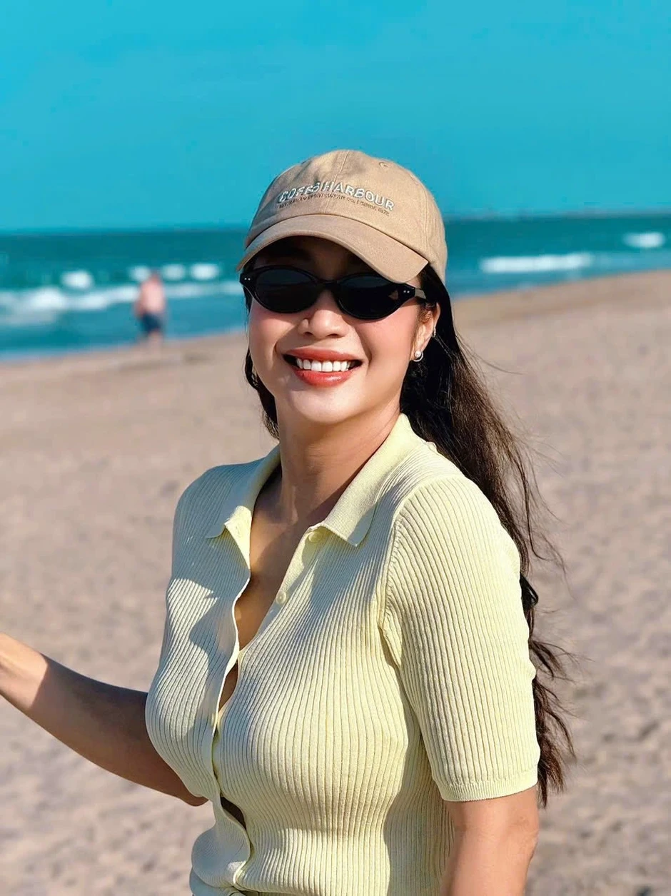 NSƯT Ốc Thanh Vân tiết lộ cuộc sống sau khi rời Úc về Việt Nam NSƯT Ốc Thanh Vân tiết lộ cuộc sống sau khi rời Úc về Việt Nam