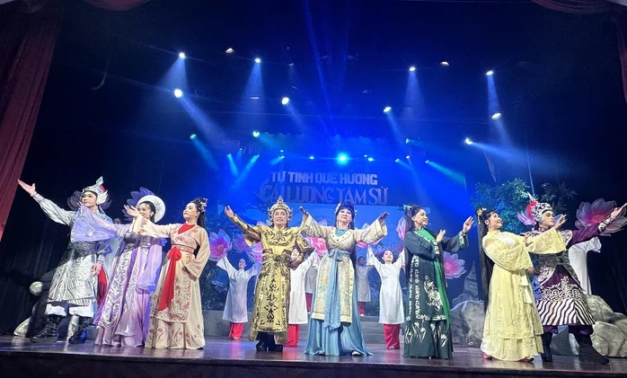 NSƯT Thanh Thanh Tâm với "Tự tình quê hương" được Hội đồng Nghệ thuật khen ngợi NSƯT Thanh Thanh Tâm với "Tự tình quê hương" được Hội đồng Nghệ thuật khen ngợi