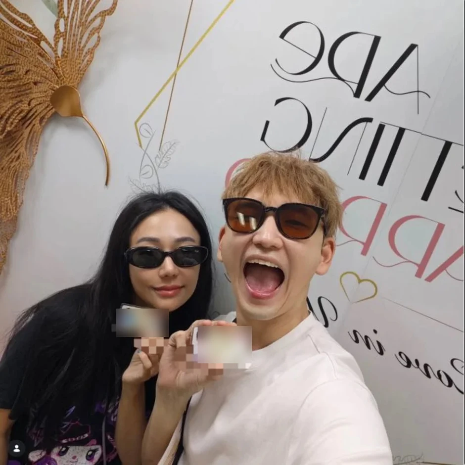 Nữ ca sĩ D. ly hôn cay đắng vì phát hiện chồng ngoại tình với bạn thân trong nhà nghỉ Nữ ca sĩ D. ly hôn cay đắng vì phát hiện chồng ngoại tình với bạn thân trong nhà nghỉ