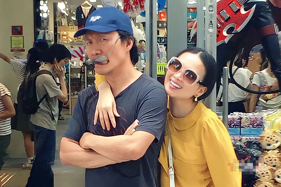 Nữ ca sĩ giàu nhất Việt Nam cưới tỷ phú Mỹ: "Nhiều lúc giận chồng lắm, nhưng nghĩ lại thôi" Nữ ca sĩ giàu nhất Việt Nam cưới tỷ phú Mỹ: "Nhiều lúc giận chồng lắm, nhưng nghĩ lại thôi"