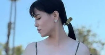 Nữ ca sĩ hải ngoại 45 tuổi xinh đẹp nói lý do không muốn lấy chồng đẻ con