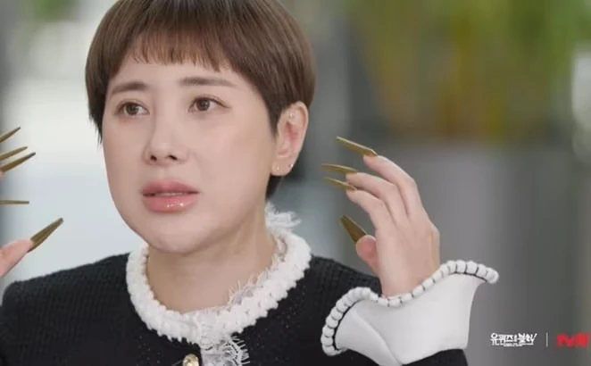 Nữ ca sĩ hạng A bị chồng doanh nhân ép ly hôn sau nửa năm cưới: “Tôi liên tục lên cơn co giật, liệt người, không dám vào bệnh viện”