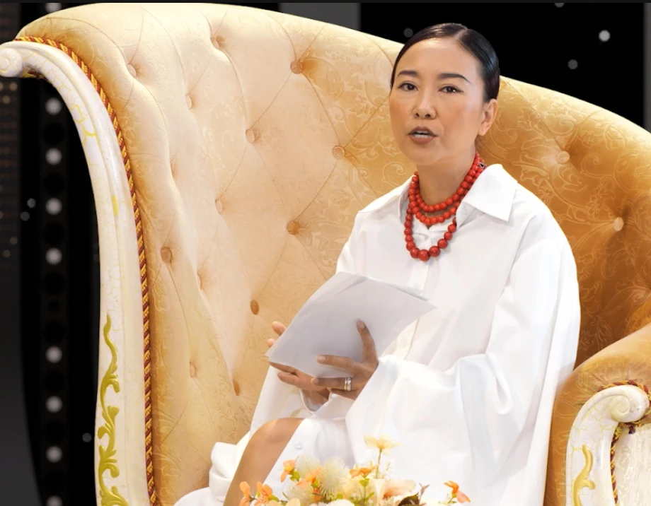 Nữ ca sĩ nói thẳng quyết định lấy chồng Tây