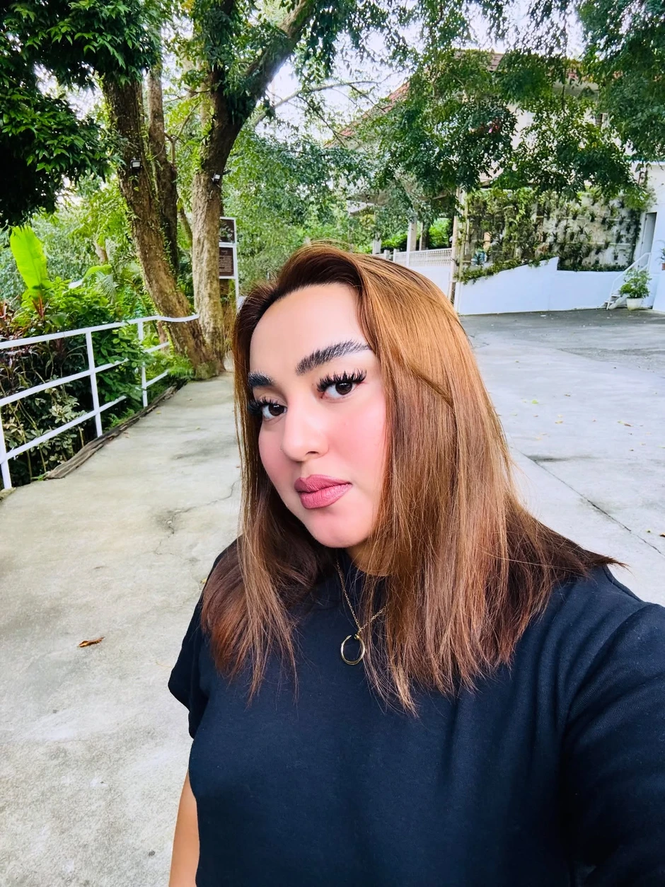 Nữ ca sĩ SN 1995 tử vong sau cú trượt ngã trong phòng tắm, tang lễ lặng lẽ diễn ra từ ngày 21/8 Nữ ca sĩ SN 1995 tử vong sau cú trượt ngã trong phòng tắm, tang lễ lặng lẽ diễn ra từ ngày 21/8