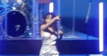 Nữ ca sĩ Việt 24 tuổi qua Mỹ làm concert chật kín khán giả, ghi điểm tuyệt đối từ bản lĩnh đến tài năng