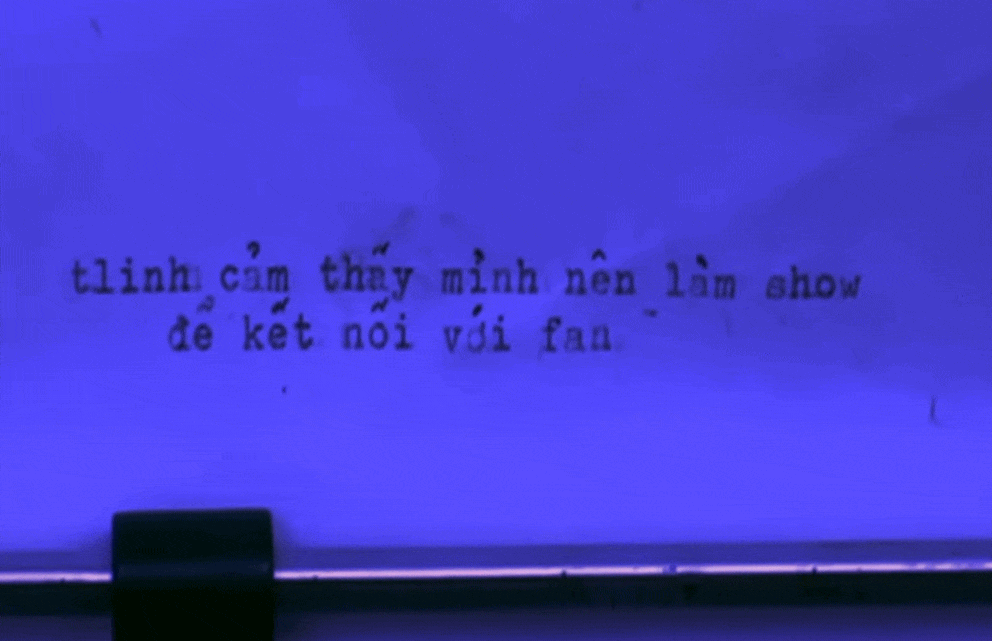 Nữ ca sĩ xuất thân chuyên Amsterdam Hà Nội thi Đại học đỗ trường Y, đi hát có album được quốc tế ca ngợi Nữ ca sĩ xuất thân chuyên Amsterdam Hà Nội thi Đại học đỗ trường Y, đi hát có album được quốc tế ca ngợi