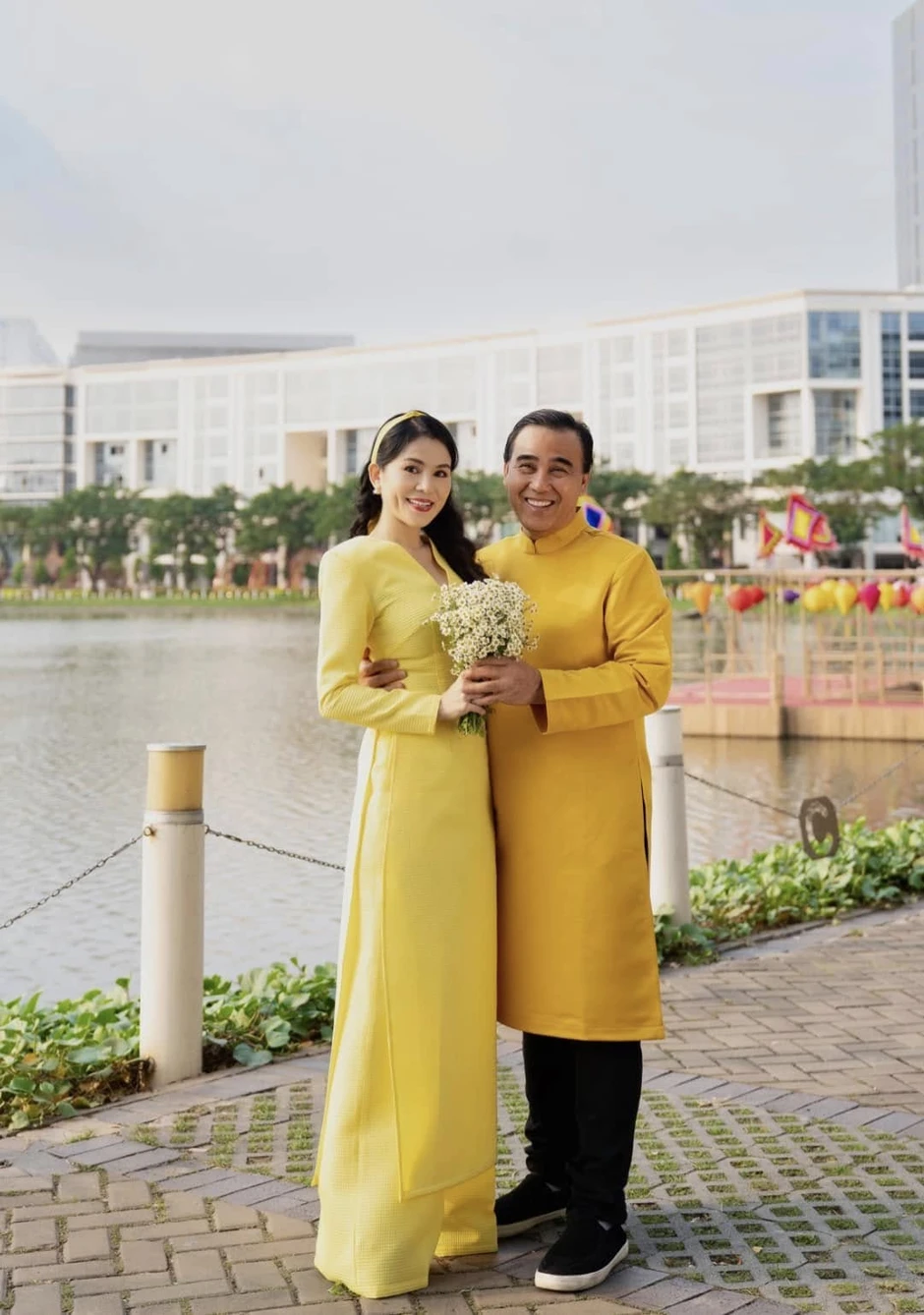 Nữ đại gia vừa là ân nhân, vừa là vợ của nam NSƯT, Phó chủ tịch Hội điện ảnh Việt Nam Nữ đại gia vừa là ân nhân, vừa là vợ của nam NSƯT, Phó chủ tịch Hội điện ảnh Việt Nam