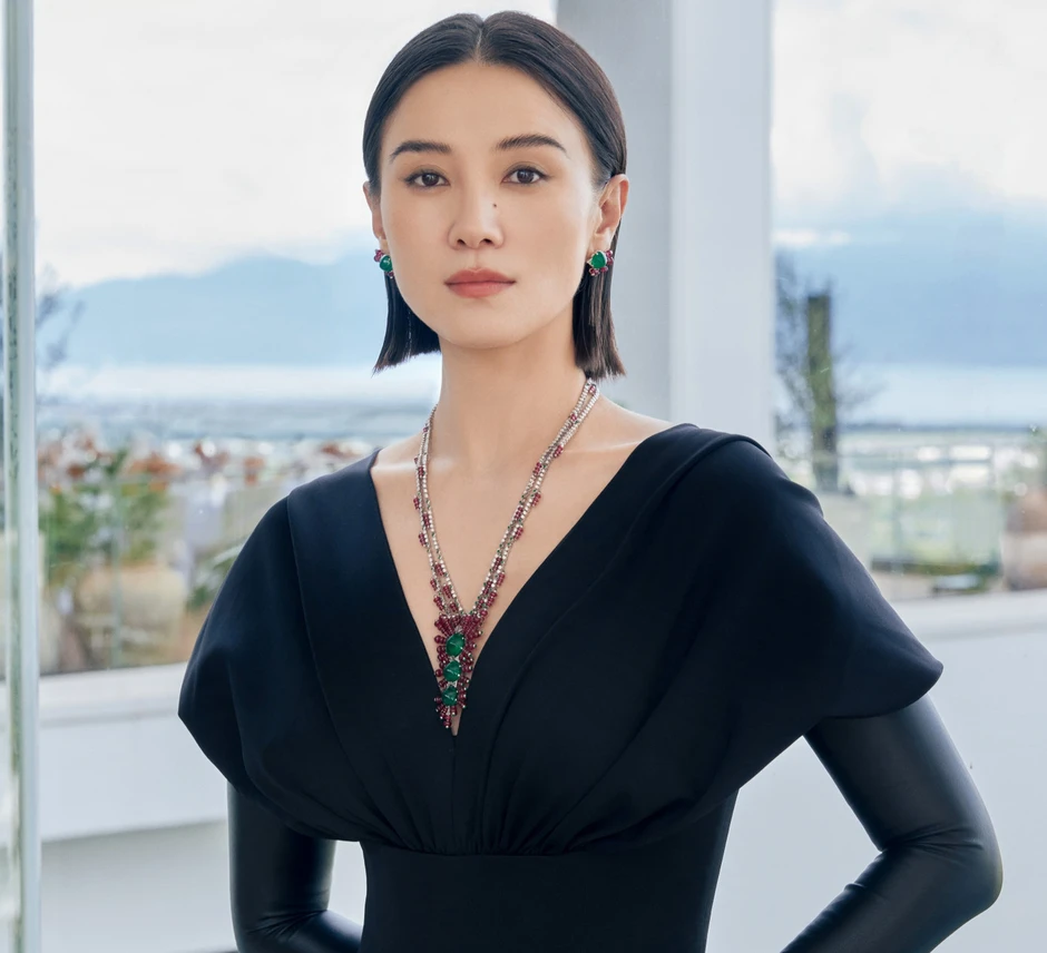 Nữ diễn viên bị chỉ trích dữ dội Nữ diễn viên bị chỉ trích dữ dội