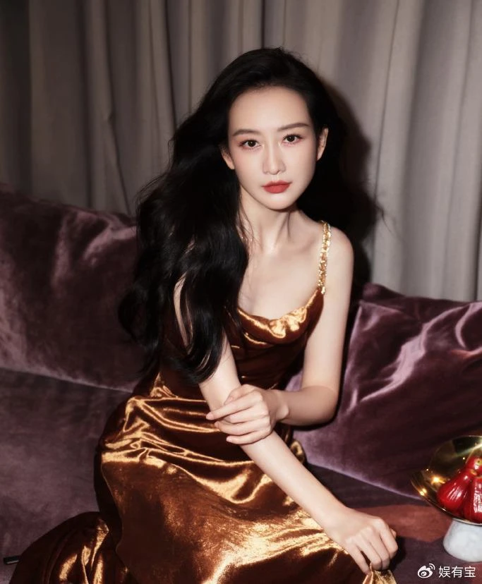 Nữ diễn viên bị ghét nhất showbiz vừa chia tay sau khi sinh con cho “hồng hài nhi” kém 5 tuổi Nữ diễn viên bị ghét nhất showbiz vừa chia tay sau khi sinh con cho “hồng hài nhi” kém 5 tuổi