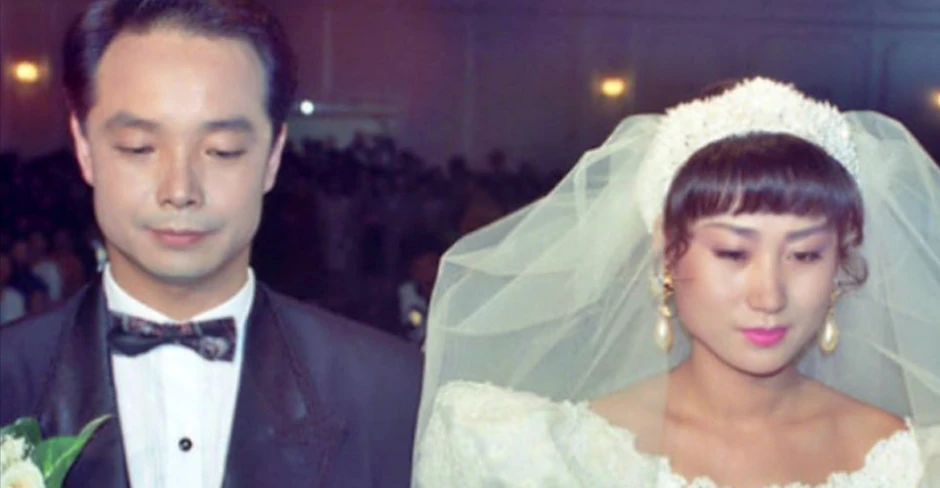 Nữ diễn viên được chồng mua tặng túi 400 triệu sau mỗi lần ngoại tình, nhưng rồi tức tới đổ bệnh vì phải gánh nợ 90 tỷ cho ông xã Nữ diễn viên được chồng mua tặng túi 400 triệu sau mỗi lần ngoại tình, nhưng rồi tức tới đổ bệnh vì phải gánh nợ 90 tỷ cho ông xã
