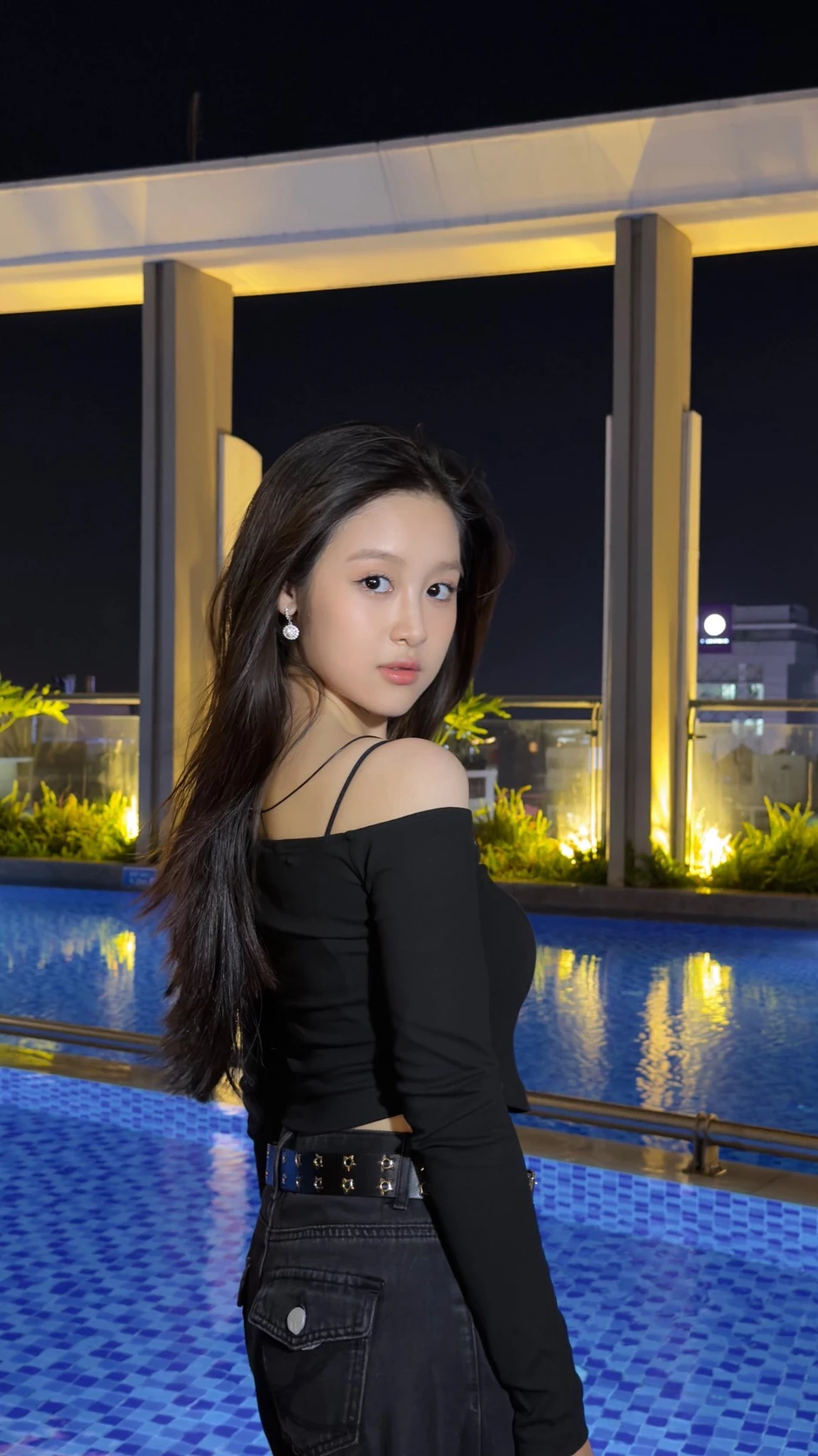 Nữ diễn viên hot trong Bóng Ma Hạnh Phúc thông báo tin vui Nữ diễn viên hot trong Bóng Ma Hạnh Phúc thông báo tin vui