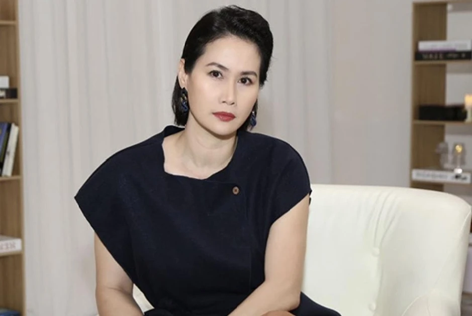 Nữ diễn viên là mẹ đơn thân nói thẳng: "Không ai hầu ai hết" Nữ diễn viên là mẹ đơn thân nói thẳng: "Không ai hầu ai hết"