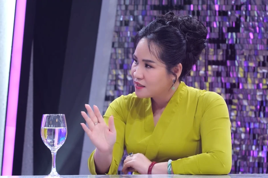 Nữ diễn viên U40 bức xúc nói thẳng: "Không thể chấp nhận được" Nữ diễn viên U40 bức xúc nói thẳng: "Không thể chấp nhận được"