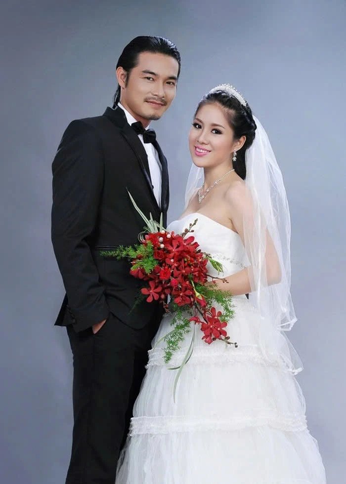 Nữ diễn viên Việt chia tay tài tử điển trai, 1 mình nuôi con rồi kết hôn với đàn em kém 7 tuổi Nữ diễn viên Việt chia tay tài tử điển trai, 1 mình nuôi con rồi kết hôn với đàn em kém 7 tuổi