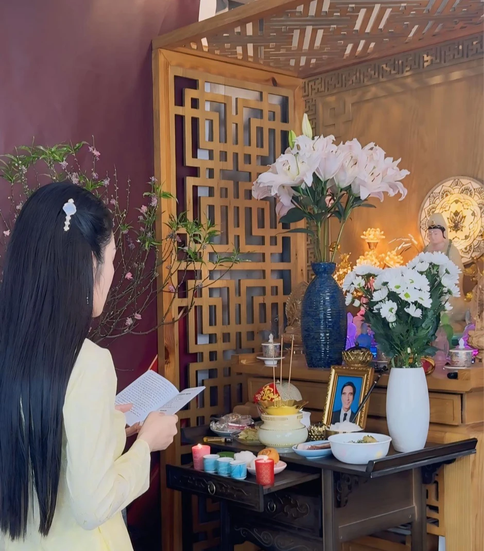 Nữ diễn viên Việt nổi tiếng: Tình duyên lận đận, liên tiếp gặp biến cố, kiệt sức phải nhập viện Nữ diễn viên Việt nổi tiếng: Tình duyên lận đận, liên tiếp gặp biến cố, kiệt sức phải nhập viện