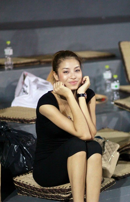 Nữ giảng viên quê Hải Phòng từng nổi đình đám showbiz từ năm 24 tuổi, hiện bán hoa, làm trang trí đám cưới ở Mỹ, sống trong biệt thự 2 tầng Nữ giảng viên quê Hải Phòng từng nổi đình đám showbiz từ năm 24 tuổi, hiện bán hoa, làm trang trí đám cưới ở Mỹ, sống trong biệt thự 2 tầng