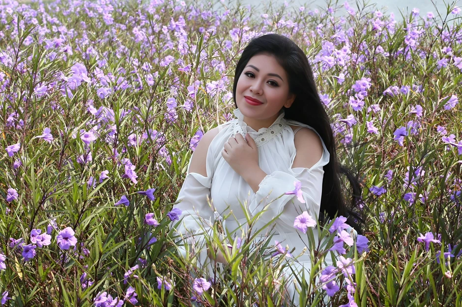 Nữ hoàng nhạc đỏ là mẹ đơn thân 4 con đăng status về tình yêu: "Nụ cười của em tốt cho trái tim anh" Nữ hoàng nhạc đỏ là mẹ đơn thân 4 con đăng status về tình yêu: "Nụ cười của em tốt cho trái tim anh"